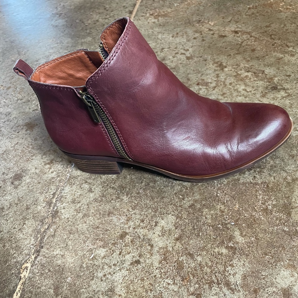 Lucky size 9 women’s booties